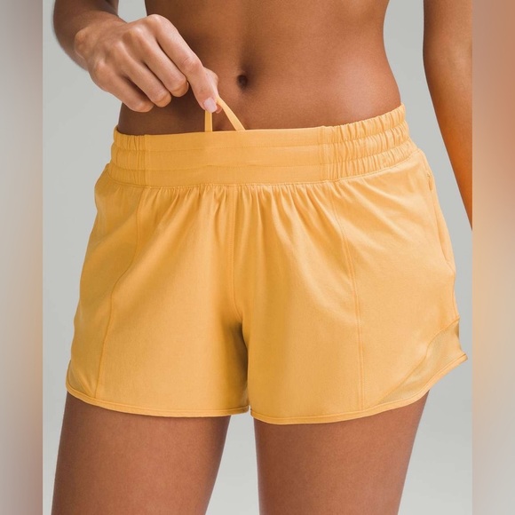 A Lululemon Hotty Hot Low-Rise Lined Short 4" - Picture 3 of 5